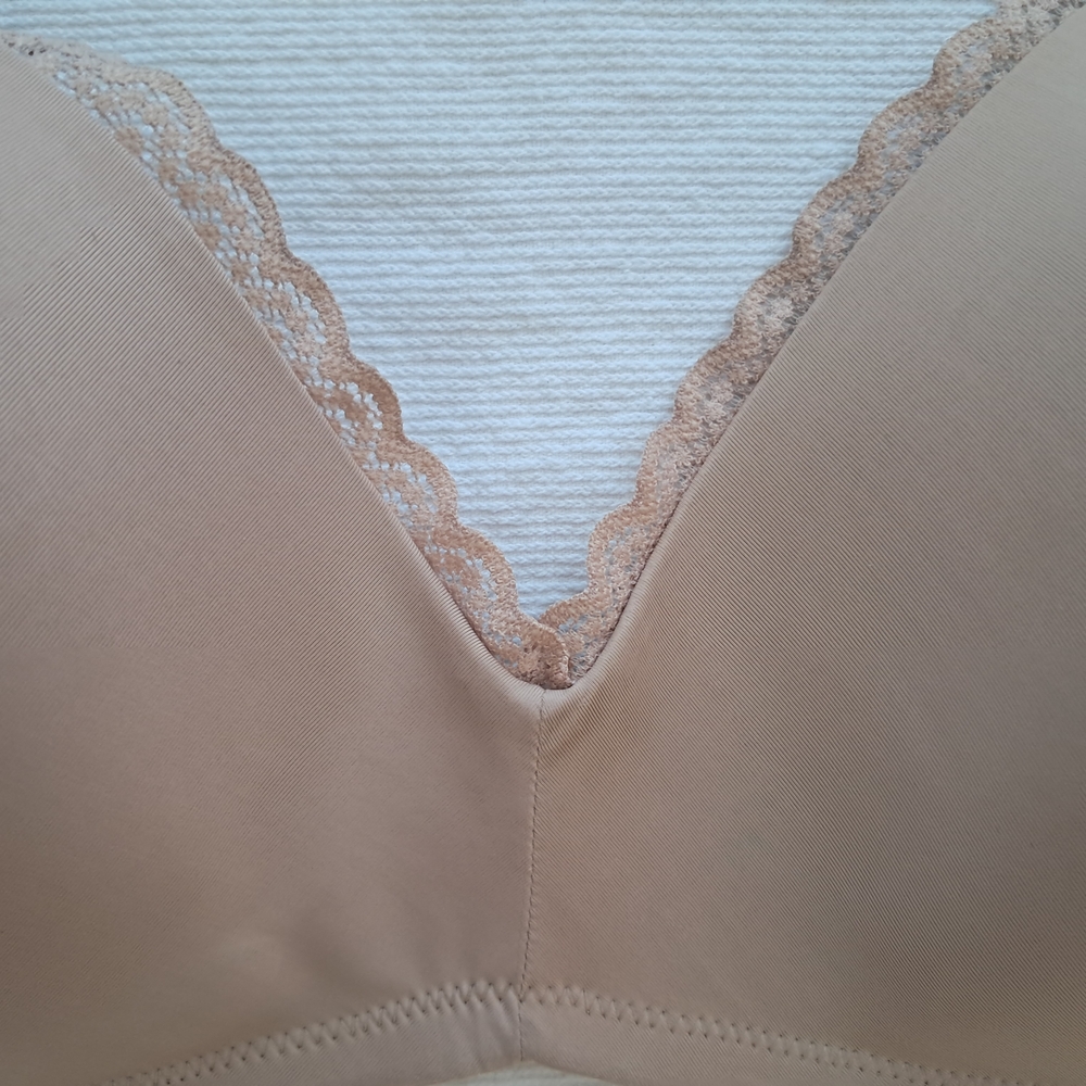 Aerie Light Wireless Seamless Bra, Size 34D - Picture 8 of 16